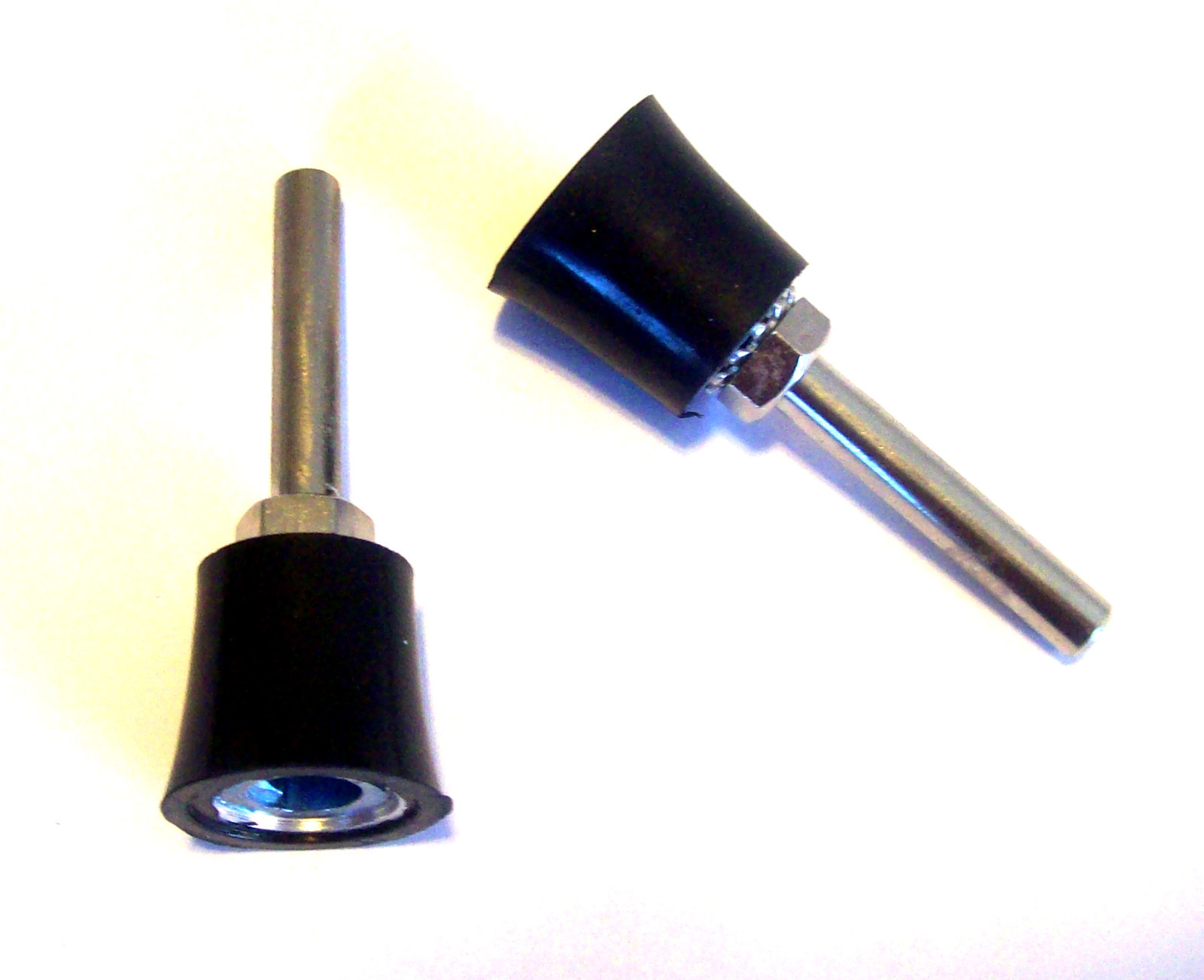 2 ROLL LOCK 1″ TYPE R HOLDER MANDRELS DISCS ROLL TWIST ON SANDING DISC