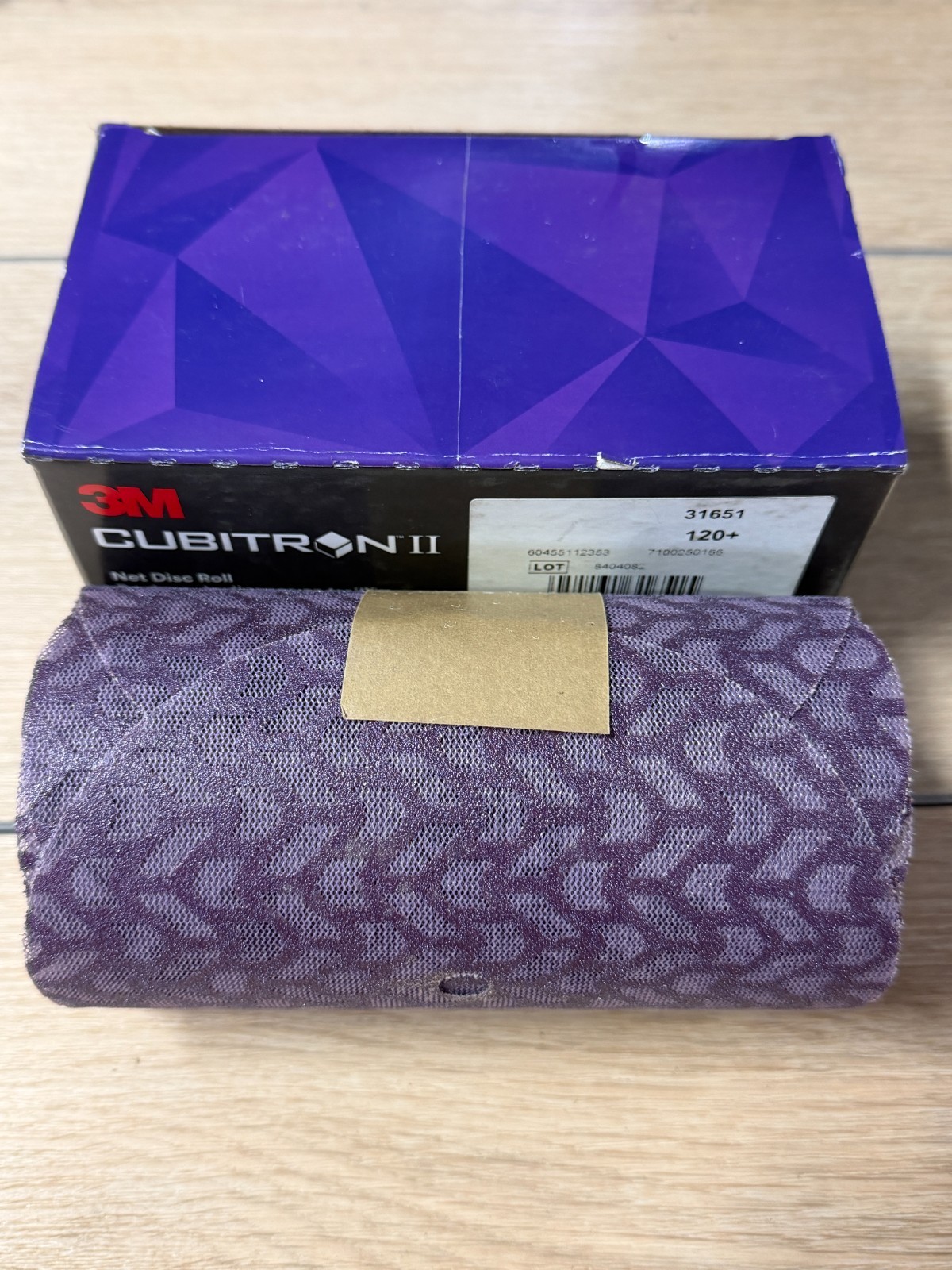 3M 31651 Cubitron II Net Sanding Disc Roll, 120+ Grit, 6 In, 50 Discs/Roll