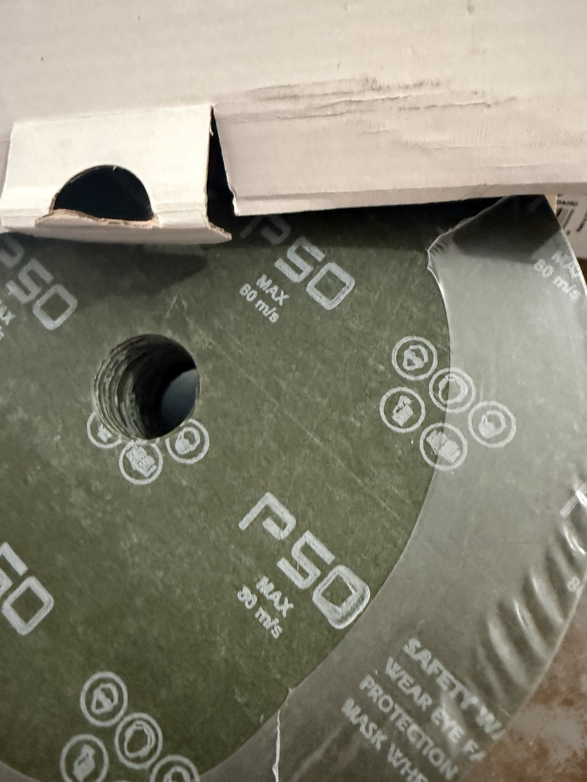 CONTINENTAL ABRASIVES 7-Inch Fiber Resin Sanding Disc 50 Grit 150 Pieces NEW
