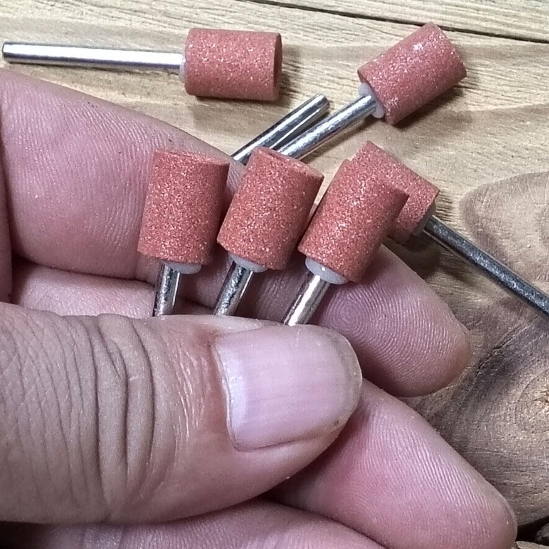 18 Pcs Grinding Stones – 1/8” Shank Aluminum Oxide Grinding Bits for Dremel …