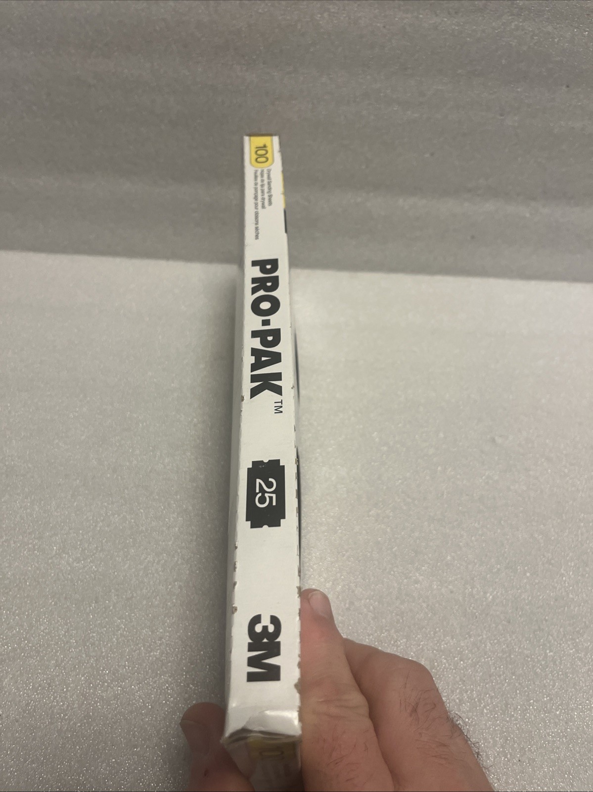 3M ProPak 100 Grit (25/Pack). Drywall Sanding Screens. 4-3/16 In. x 11-1/4 In.