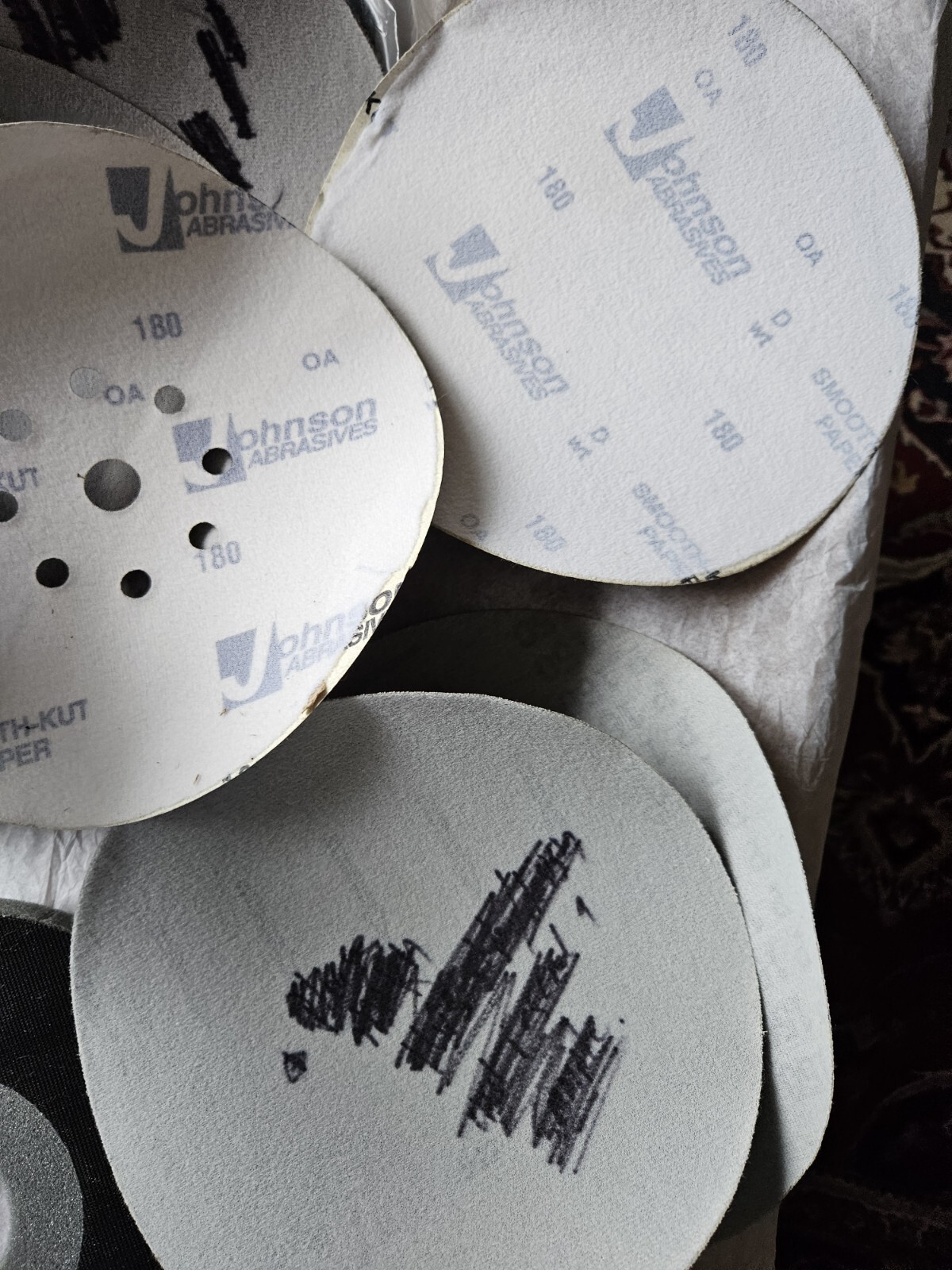 Huge Lot of 9″ Hook & Loop Drywall Sanding Back Up Pad 03292 + Discs And PWRPAD