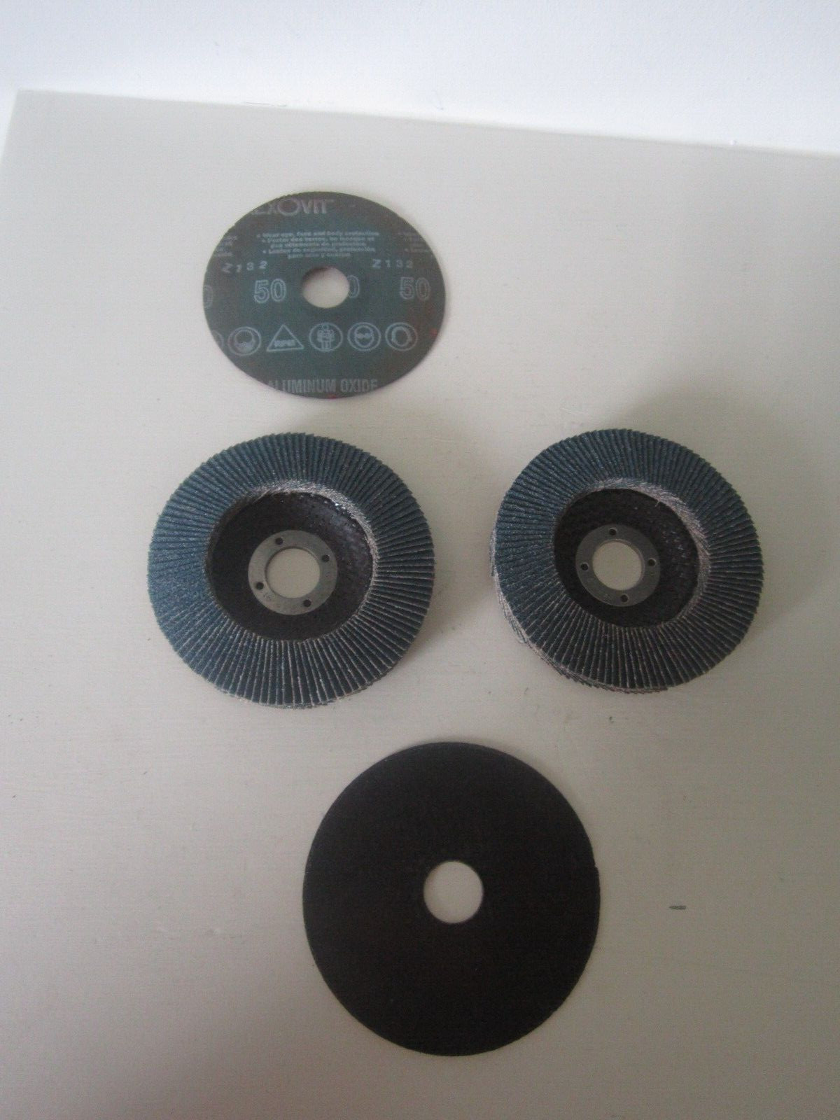 CUTTING, GRINDING SANDING DISCS FOR 4-1/2″ GRINDER / SANDER- FLEXOVENT USA