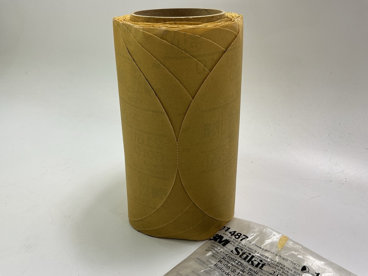 SOME DAMAGE SEE PHOTOS 3M 01487 Stikit Gold 8″ P240A Grit Disc Roll, 125 Discs