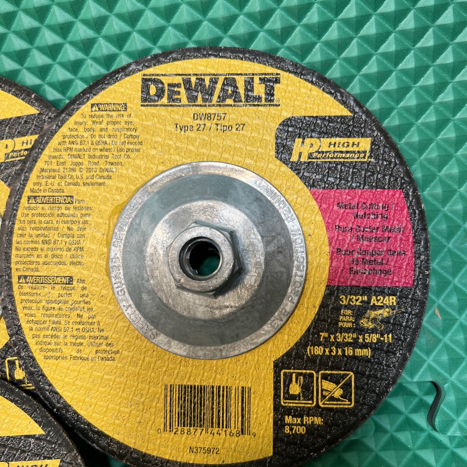 (Lot of 4) Dewalt DW8757 Circular Metal Cutting 7″ x 3/32″ x 5/8″-11 A24R Wheels