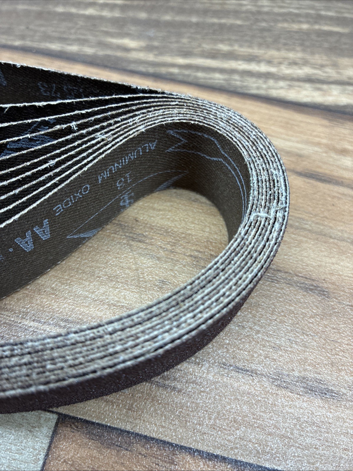 MAKITA 742303-3 SANDING BELT, 1-1/8″ X 21″,80 GRIT, FOR 9030 AND 9031 **10 PACK*