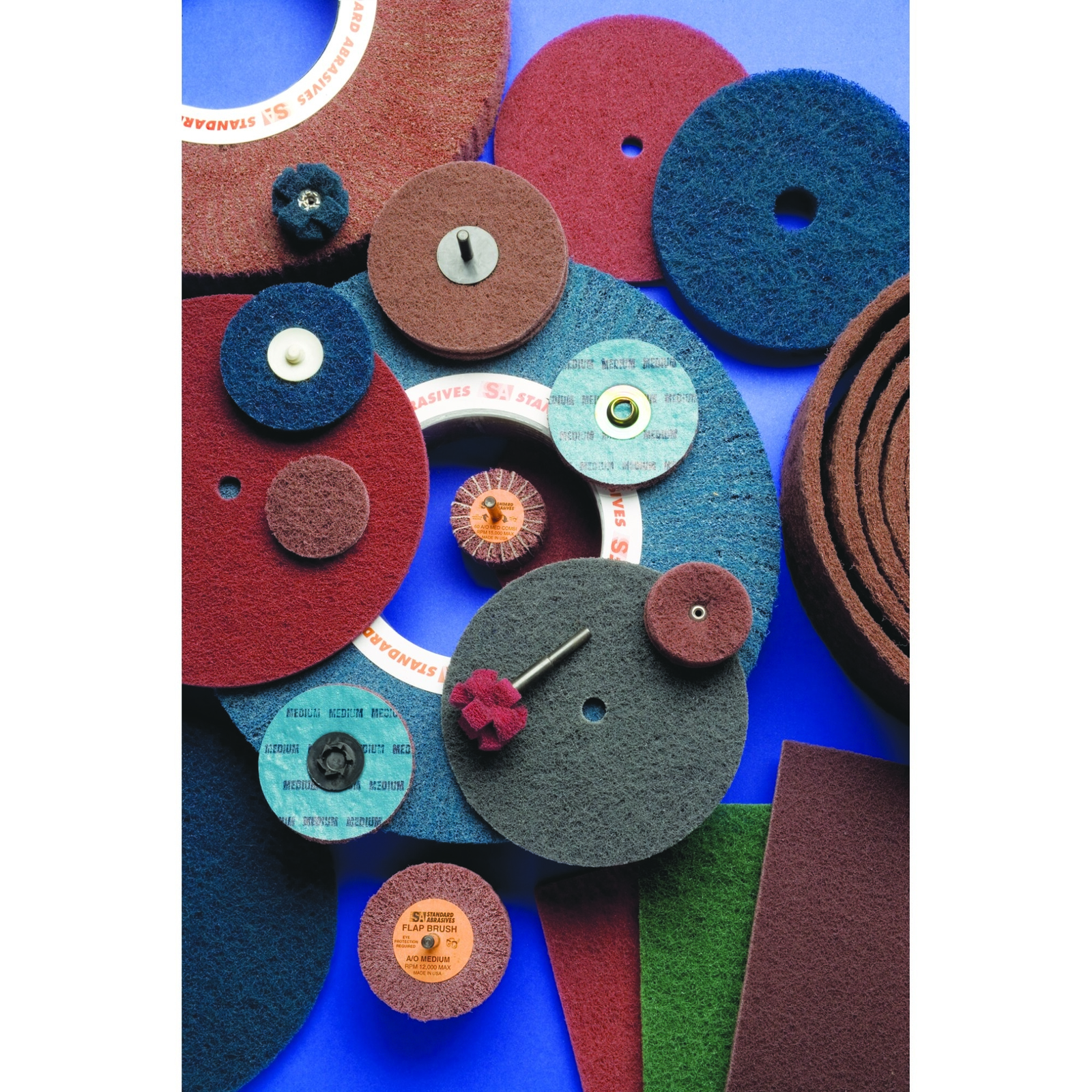 Standard Abrasives Buff and Blend HS Disc, 810910, 8 in x 1/2 in A MED