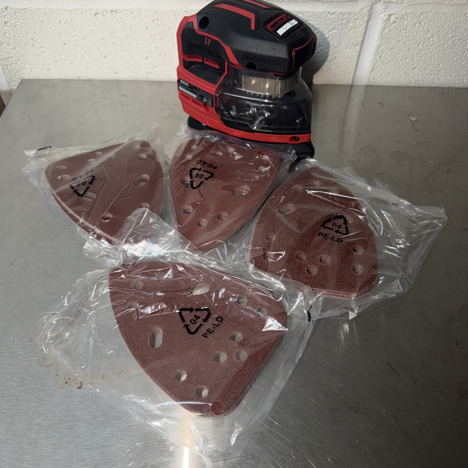 Brushless Compact Detail Sander w DustBox + 40pc SandPaper 80 120 180 240 Grits