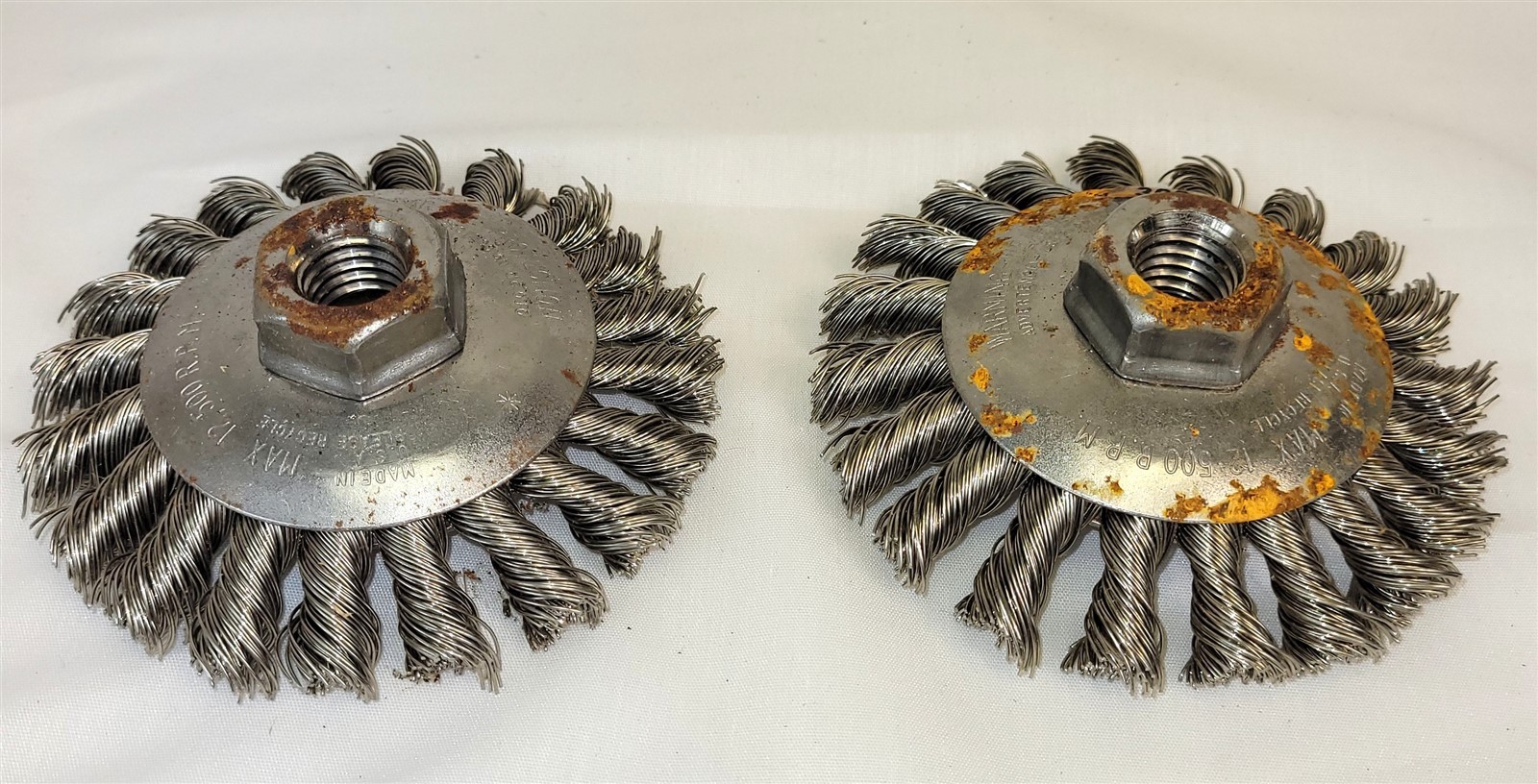 Pair of Barnes Distribution 4″ Bevel Knot Wheel Grinder Brush #275973 ~ T552