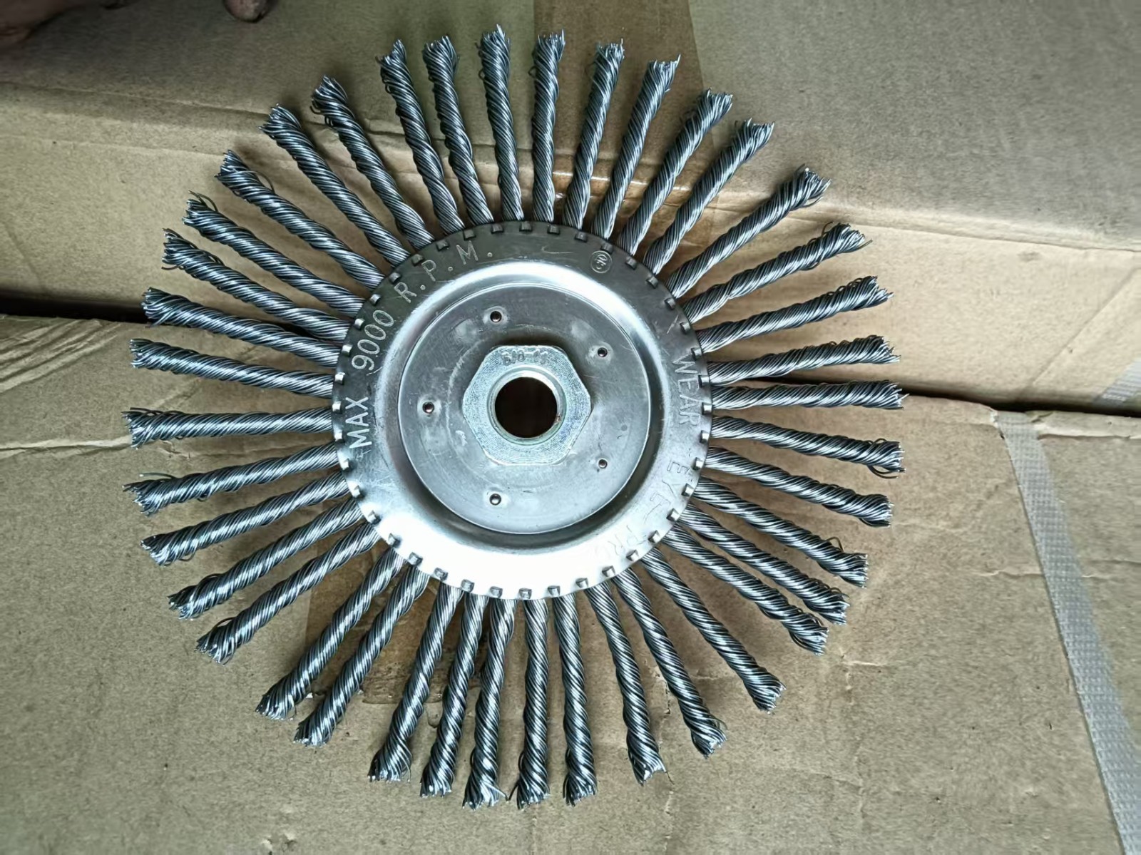 7″ Wire Wheel Wire Brush, Threaded Arbor 5/8 x 11 Twisted Knot