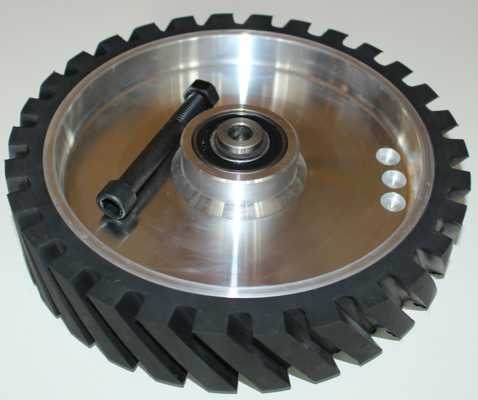 250mm -10″ Belt Grinder Contact Wheel Serrated Rubber-50 mm Wide -1 Min Mounting