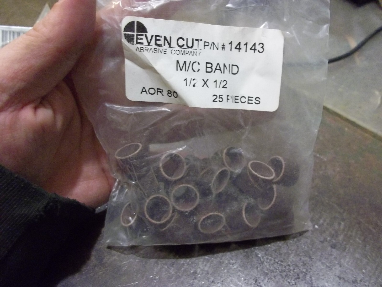 LOT OF 25 NEW IN PKG EVEN CUT 14143 M/C BAND 1/2 X 1/2 AOR 80 (305-1)