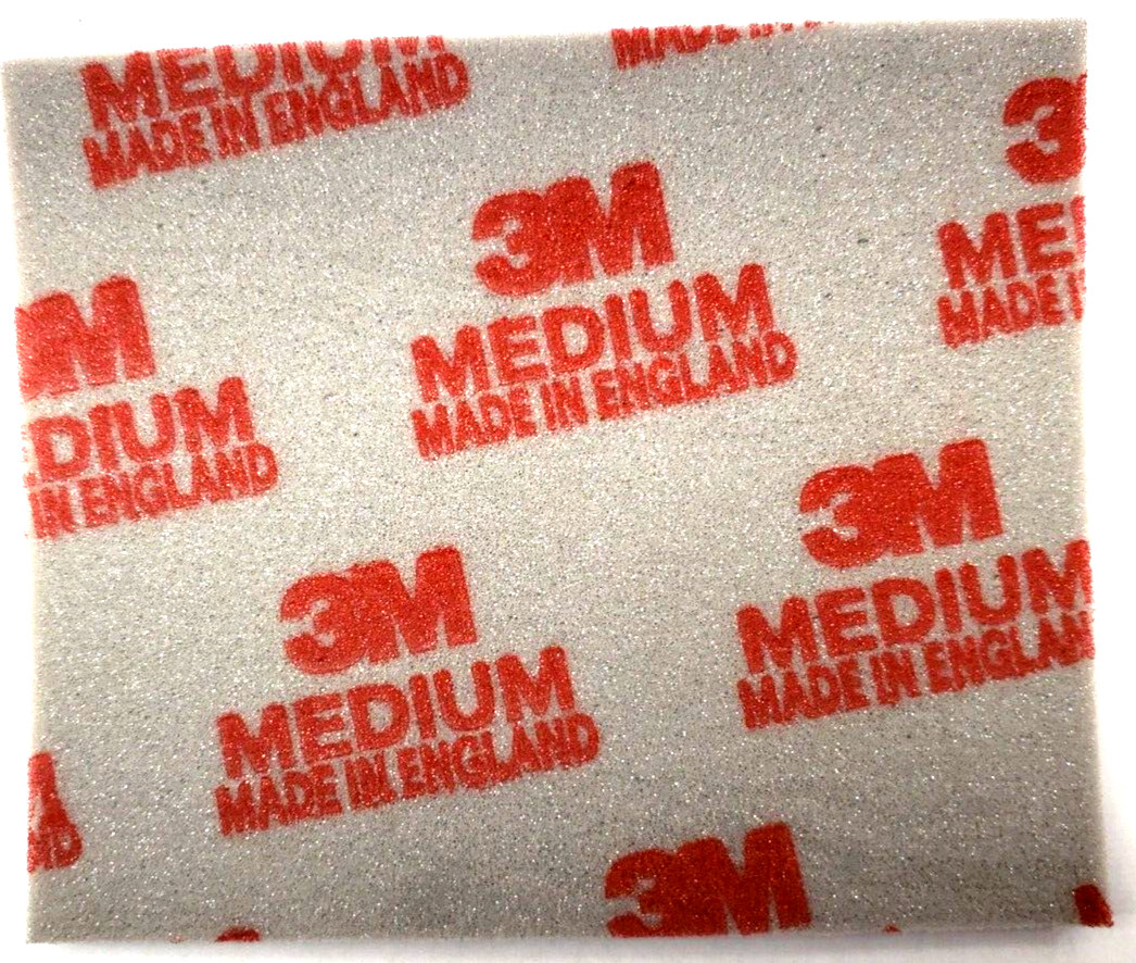 CASE OF 250 3M MEDIUM General Purpose Sanding Pad Part Number 993548103M
