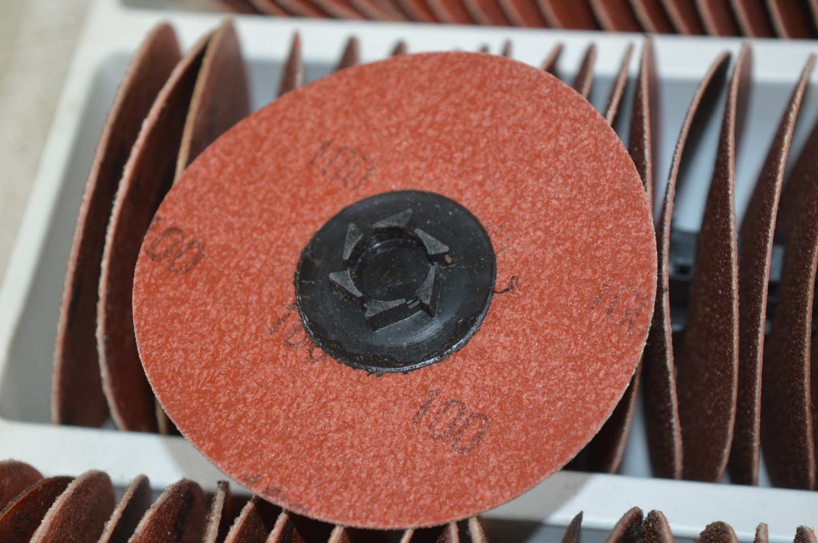 Merit? Quick Change Power Lock Abrasive Sanding Disc Lot Various Sizes