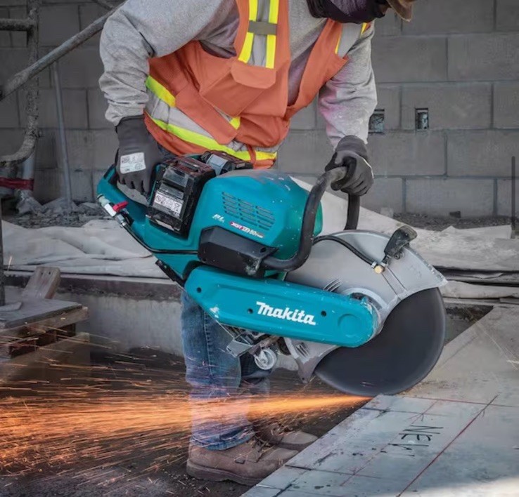 Makita (GEC01PL) 80V Max XGT (TOOL ONLY) Brushless 14 In. Power Cutter
