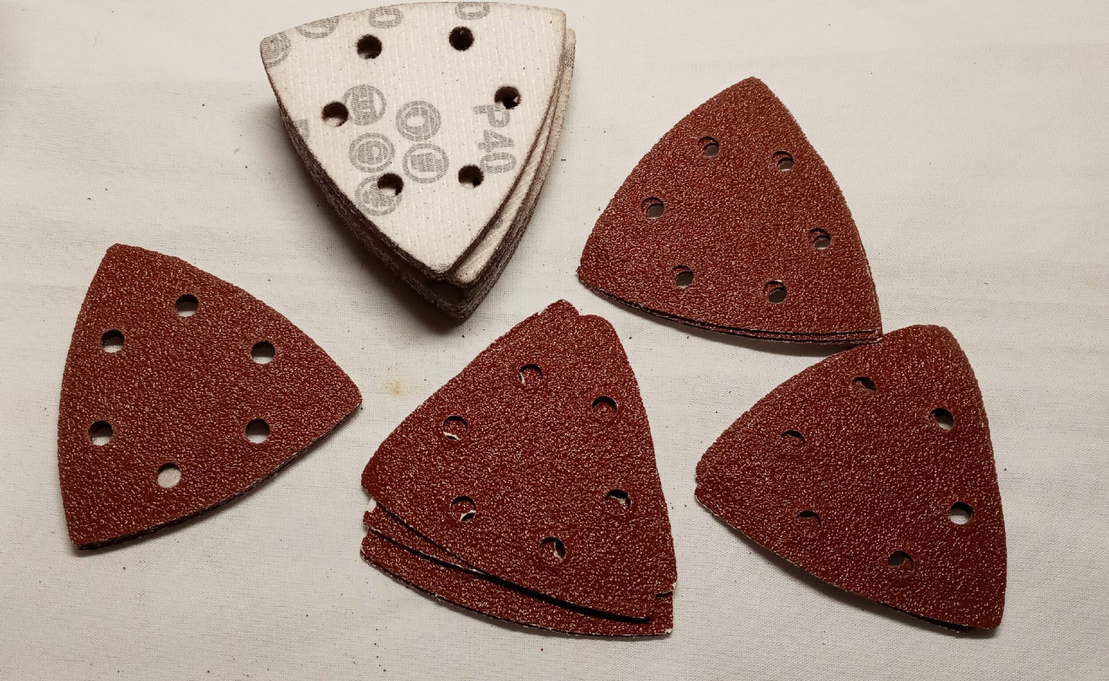 Sandpaper Hook And Loop Triangle Discs 90*90*90mm Sanding Pad 40 Grit