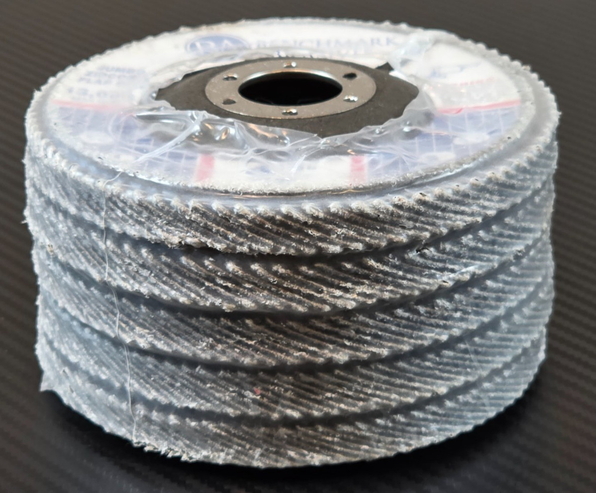 Benchmark Abrasives 4-1/2″ x 7/8″ T29 Zirconia Jumbo Flap Disc 5 Pieces