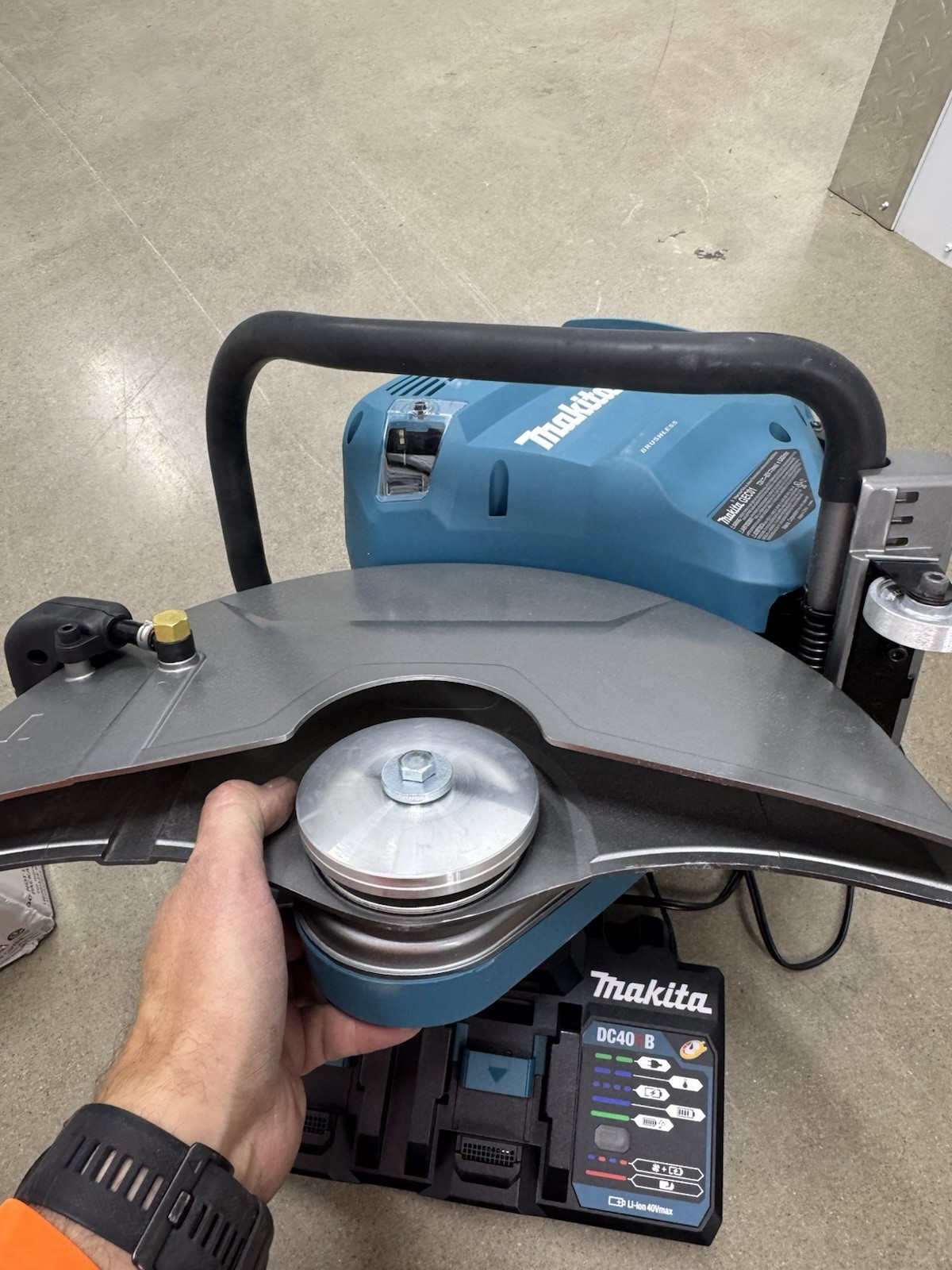 Makita (GEC01PL) 80V Max XGT (40V Max X2) Brushless 14 In. Power Cutter Kit