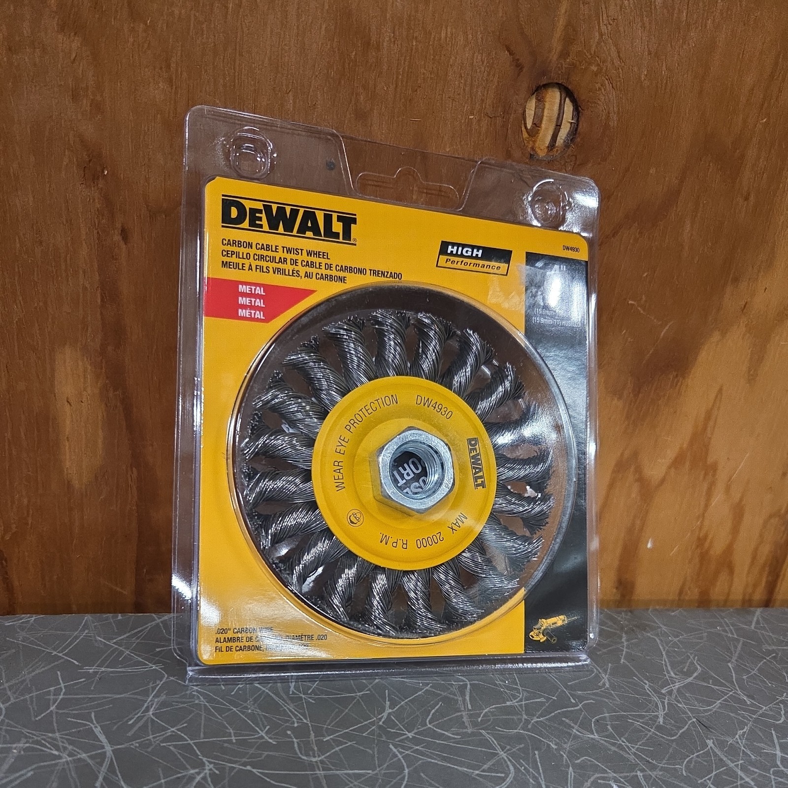 DeWalt DW4930 Carbon Cable Twist Wire Wheel 4″