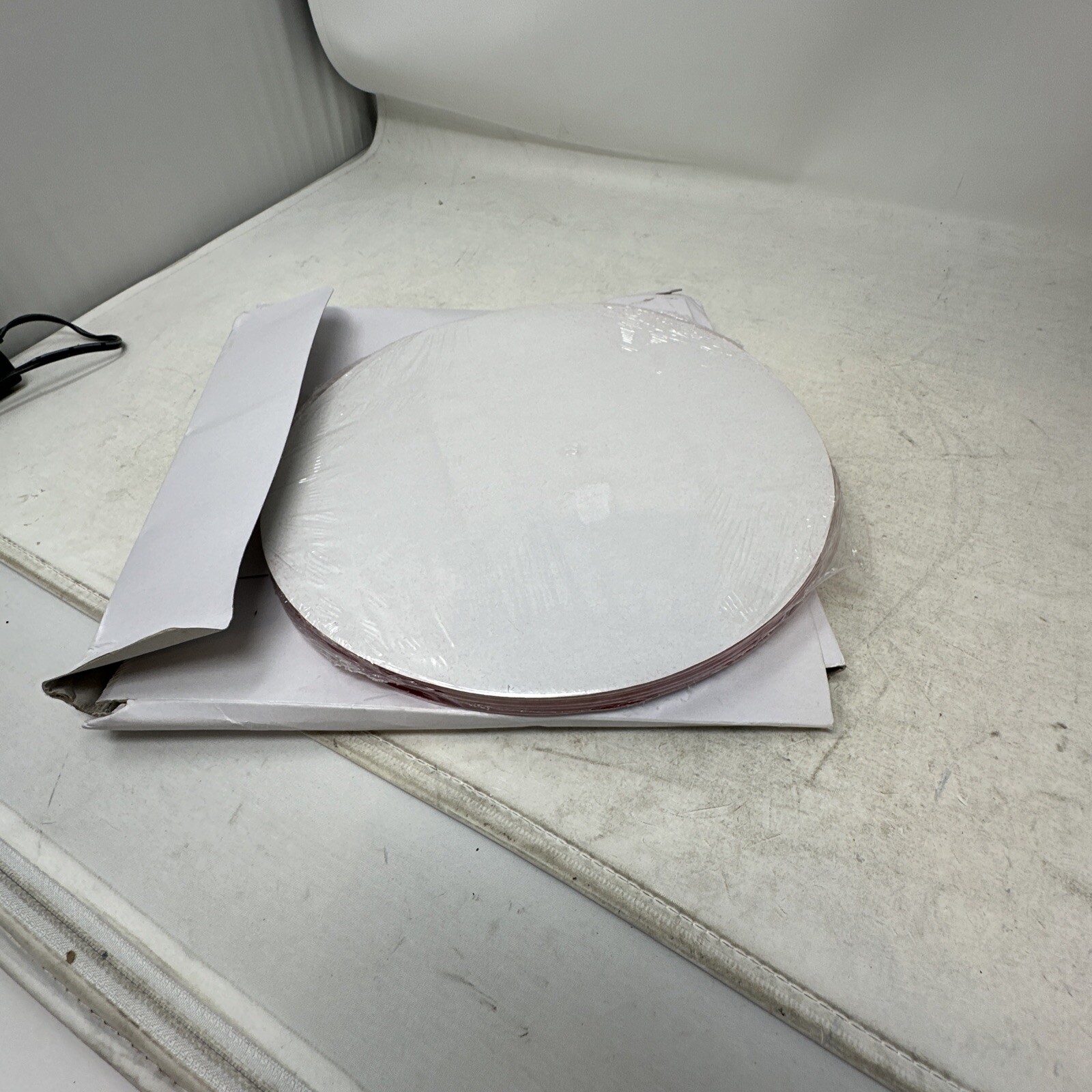 Qty=10, Leco Corporation, 812-225, Red Felt RND 250MM 10″ – PSA, Polishing Cloth