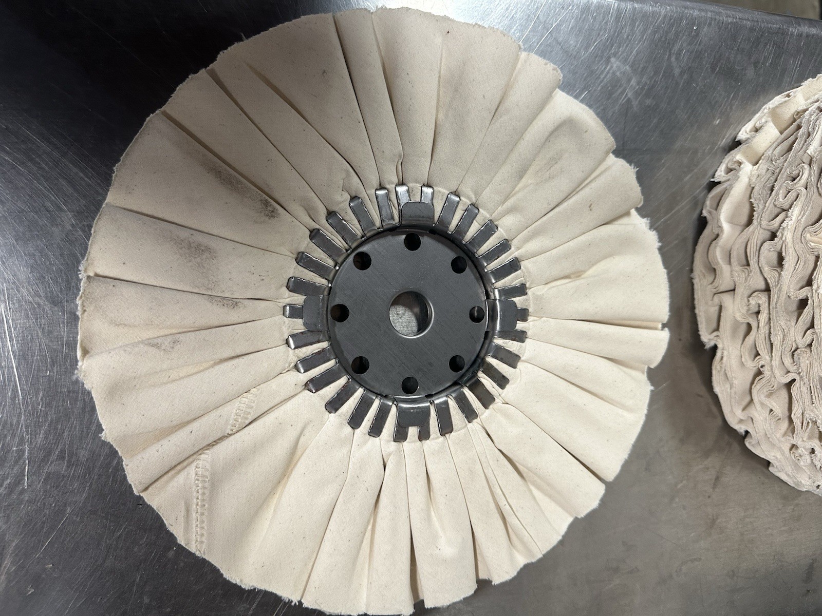 Buffing Wheel 10”x 3″ Center Plate x 3/4” Hole