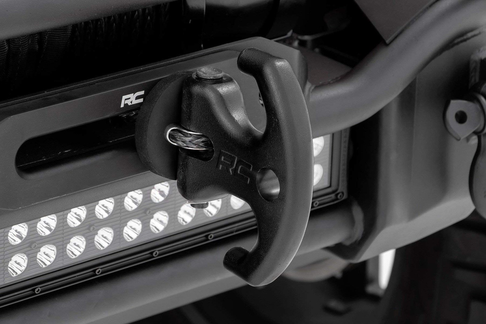 Rough Country Multi-Function Winch Cleat w/Rubber Isolator | Black – RS175B