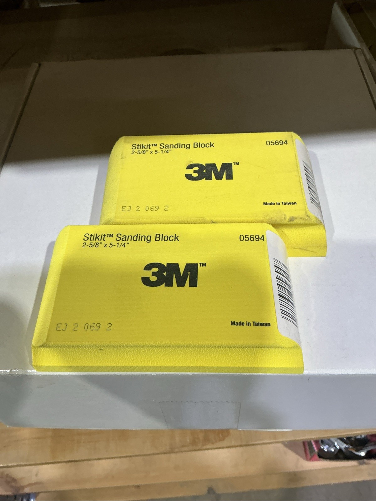 3M 05694, Stikit Sanding Block. 2-5/8″x5-1/4″ (2 blocks)