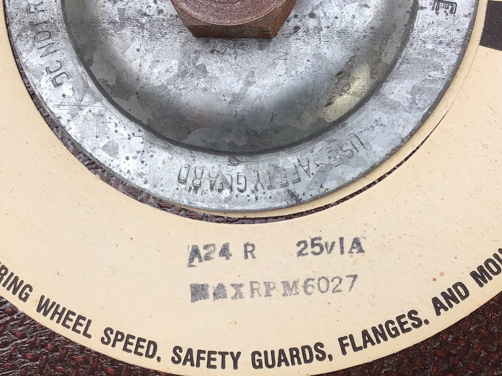 9 grinding wheel A24R 25vIA 5 8 11 mount