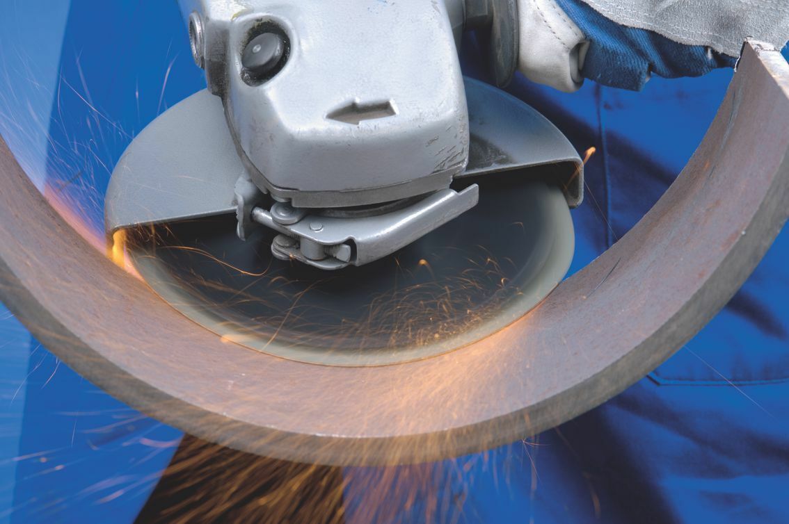SATC 7″ x 7/8″ Fiber Resin Sanding Disc Calcined Aluminum Oxide 16 Grit 100 Pack